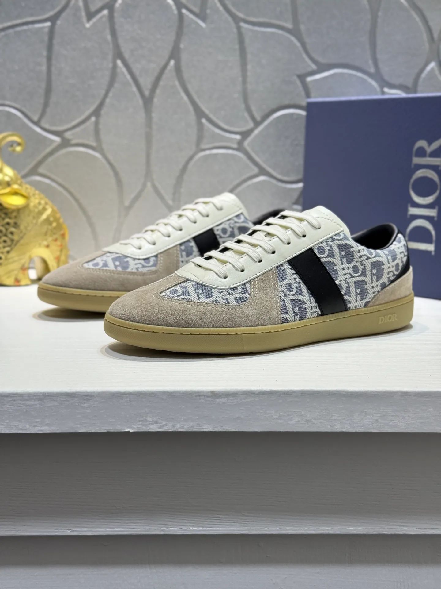 Men's Men's Shoes💰380【New Style】🎠🎠Dior🔍Top Purchasing Agency🇮🇹Di's hot style super popular sneakers are synchronized with the new product counters. The uppers are original Italian imported cowhide, the logo graphics are perfectly reproduced with complex craftsmanship necessary for fashionistas, and the imported soft sheepskin lining is Sole: The original sole is specially provided by the original factory. The exclusive movable molded sole is super comfortable. The original factory follows the order. 🔍🔍Multiple colors are available. You can enter and exit the counter at will. Welcome to compare. A must-have for trendy men. Code number: 38-44 (45 customized